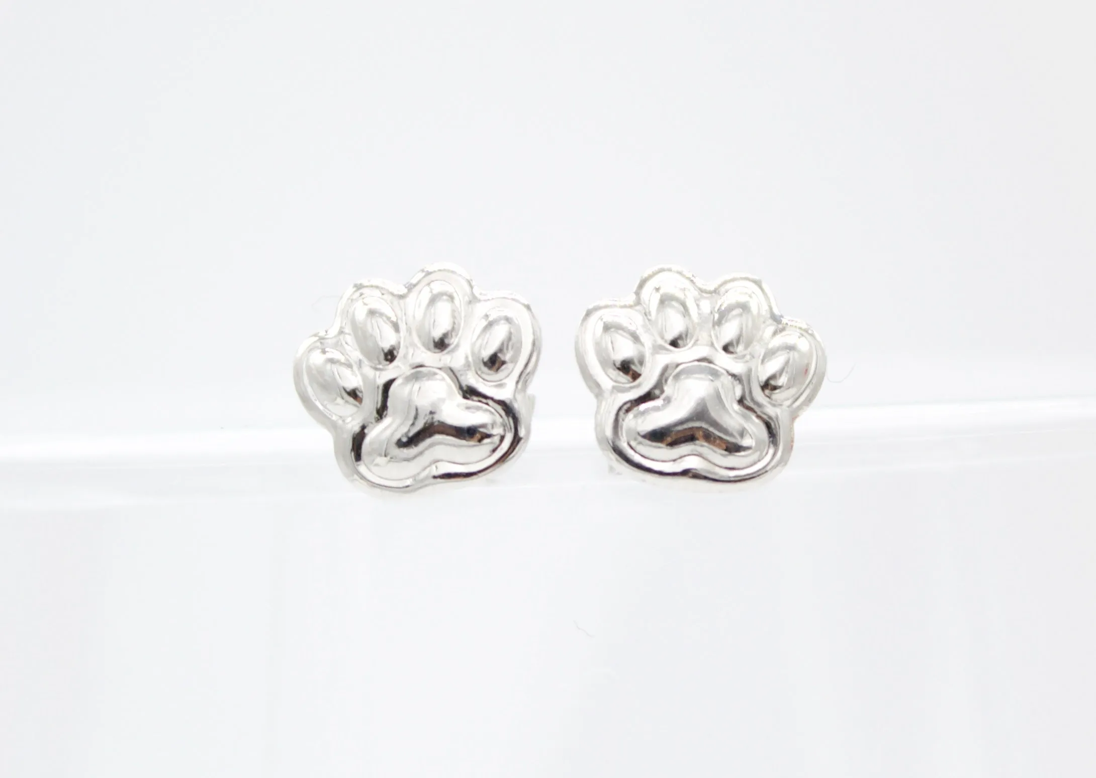 18K Gold Filled Dog Paw Print Stud Earrings (K145A)