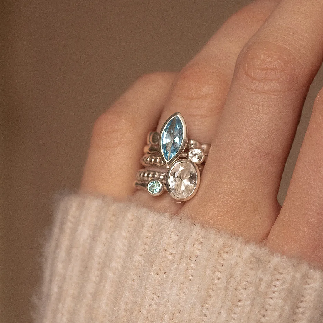 3mm White Sapphire Wave Twinkle Ring