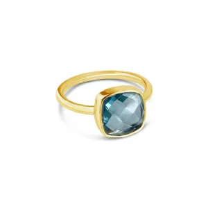 Blue Topaz Cocktail Ring | Gold