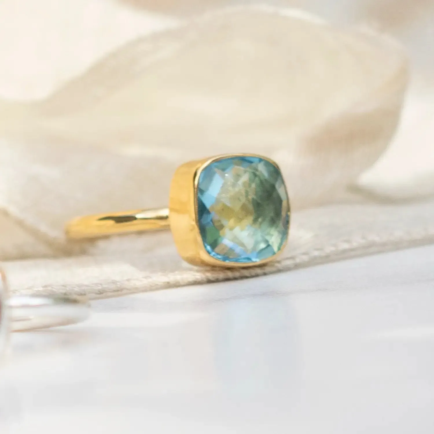 Blue Topaz Cocktail Ring | Gold