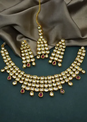 CHARMING KUNDAN NECKLACE