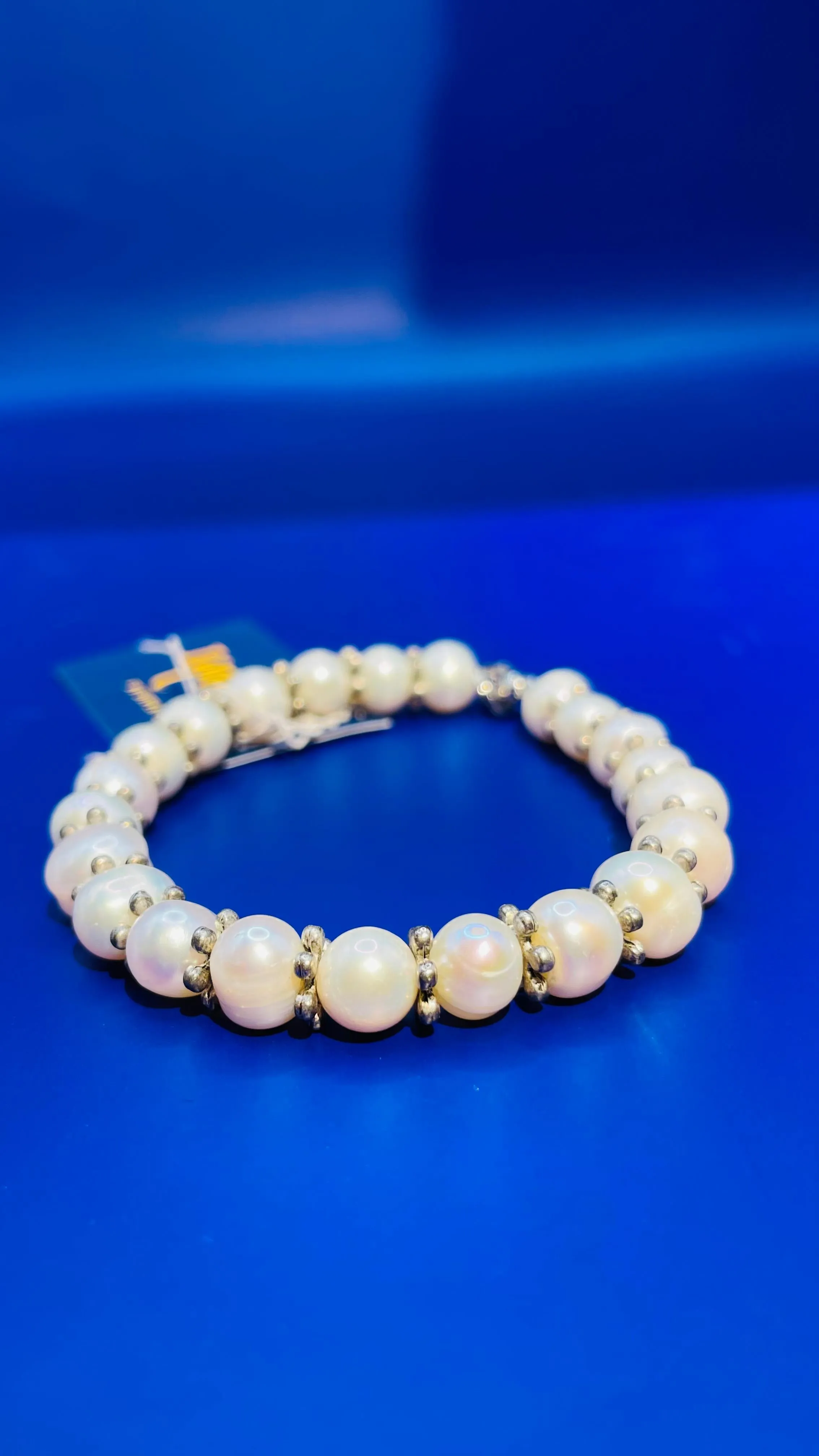 Disha Pearl Bracelet