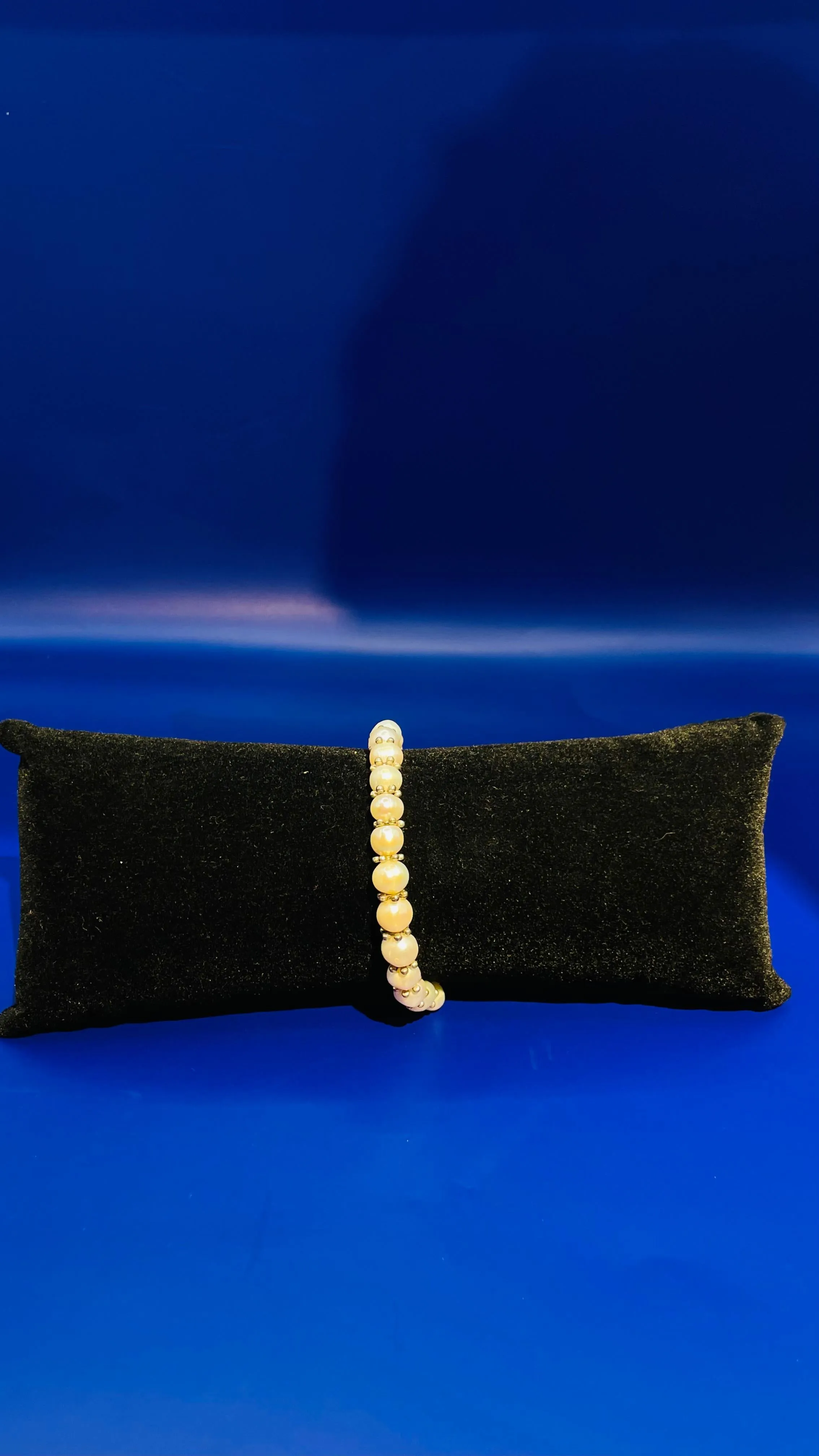 Disha Pearl Bracelet