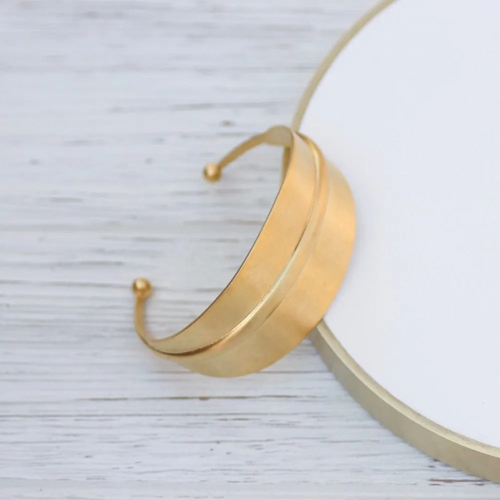 Large Center Rib Cuff - Gold Plated