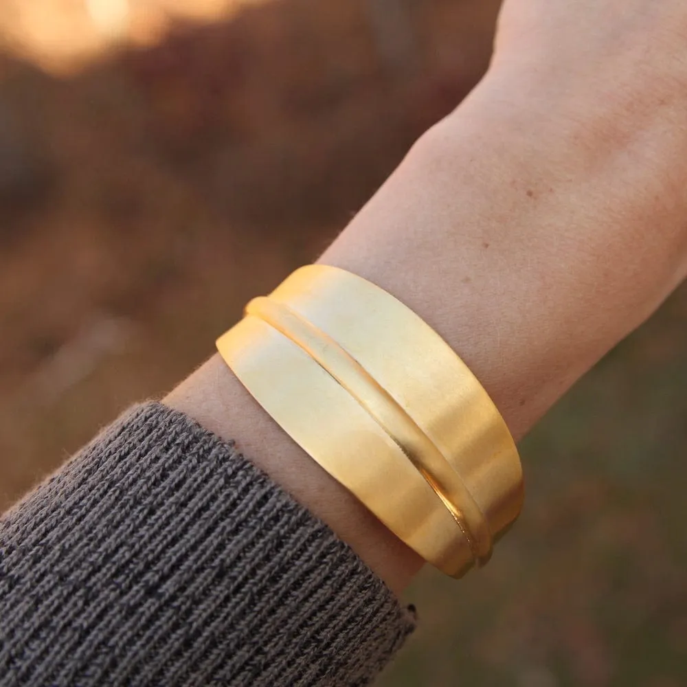 Large Center Rib Cuff - Gold Plated