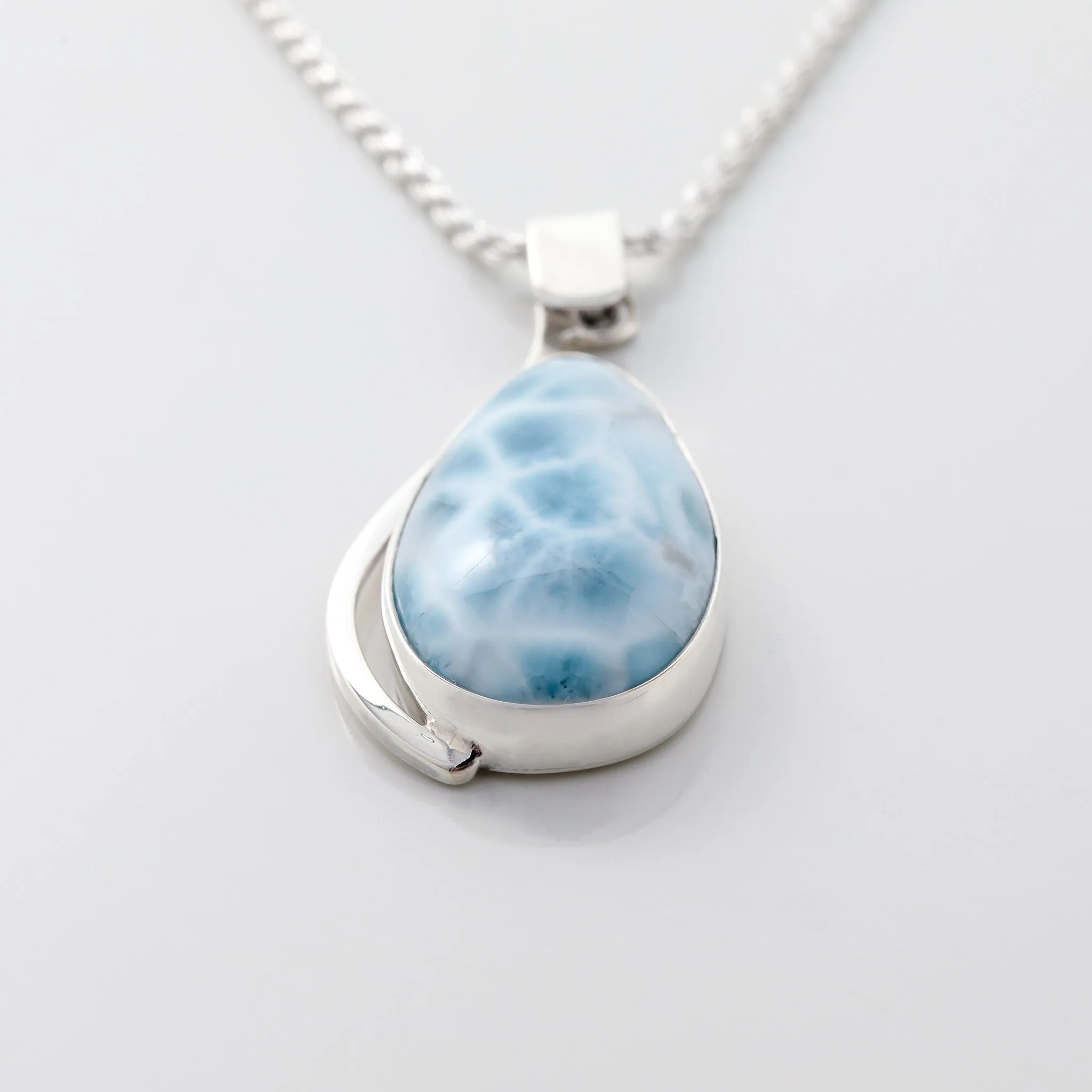 Larimar Pendant Nere