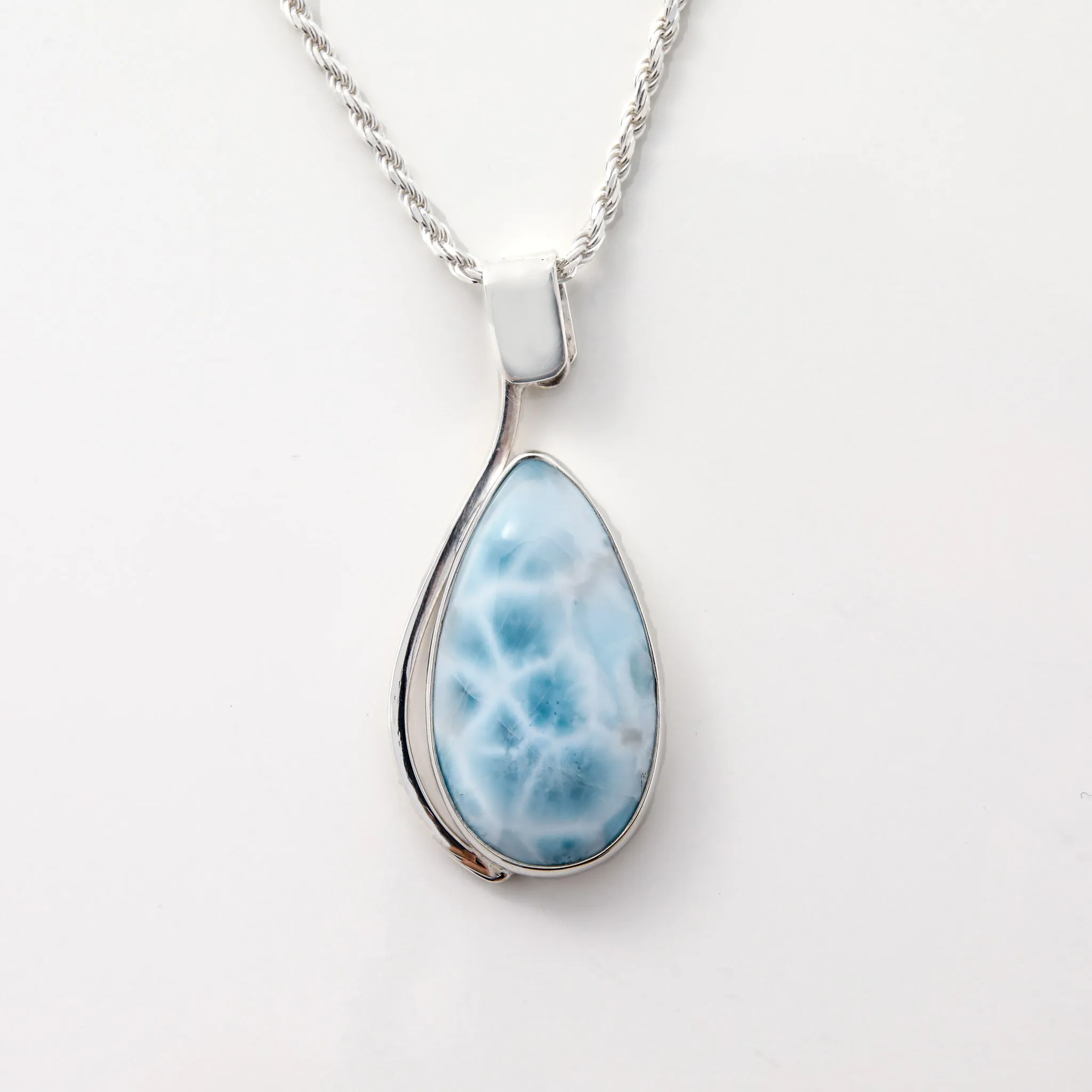 Larimar Pendant Nere