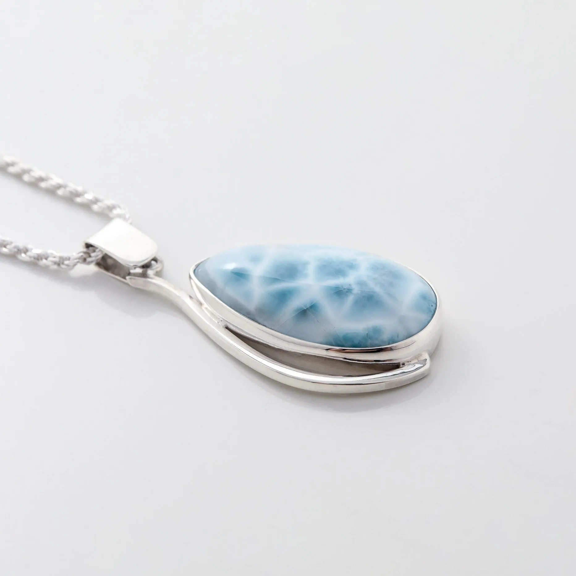 Larimar Pendant Nere