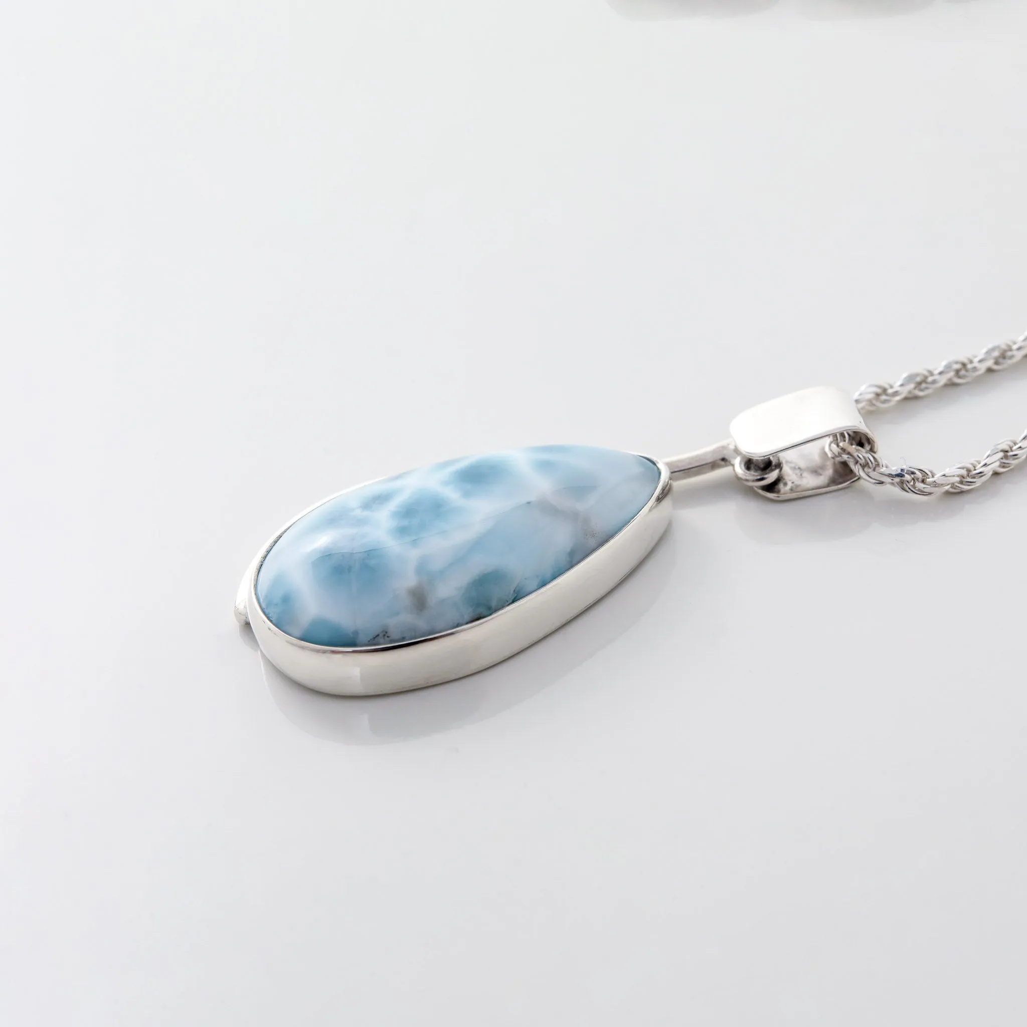 Larimar Pendant Nere