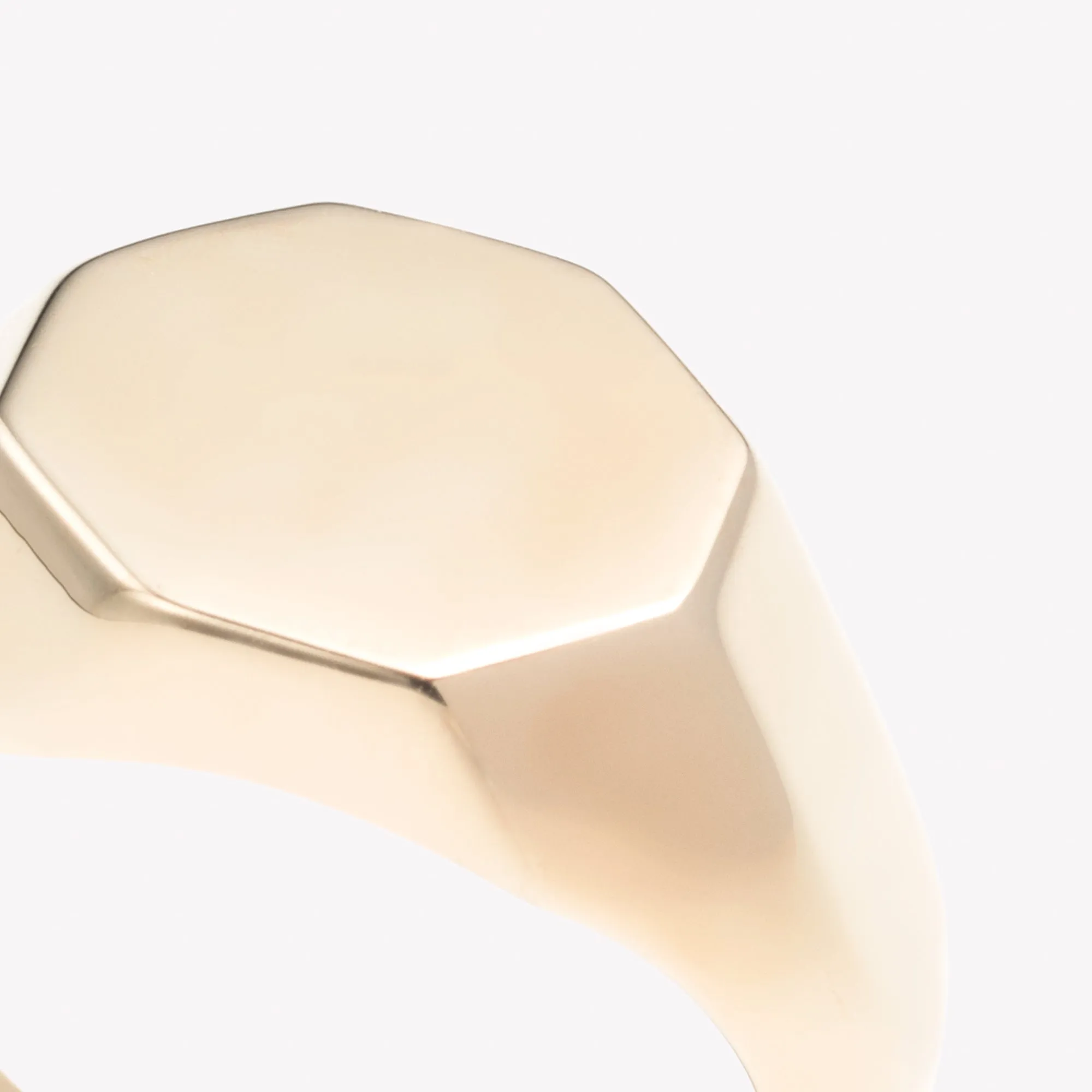 OCTAGON SIGNET RING