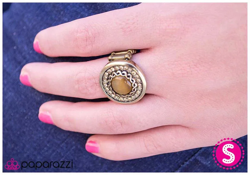 Paparazzi Ring ~ EYE Spy - Brass