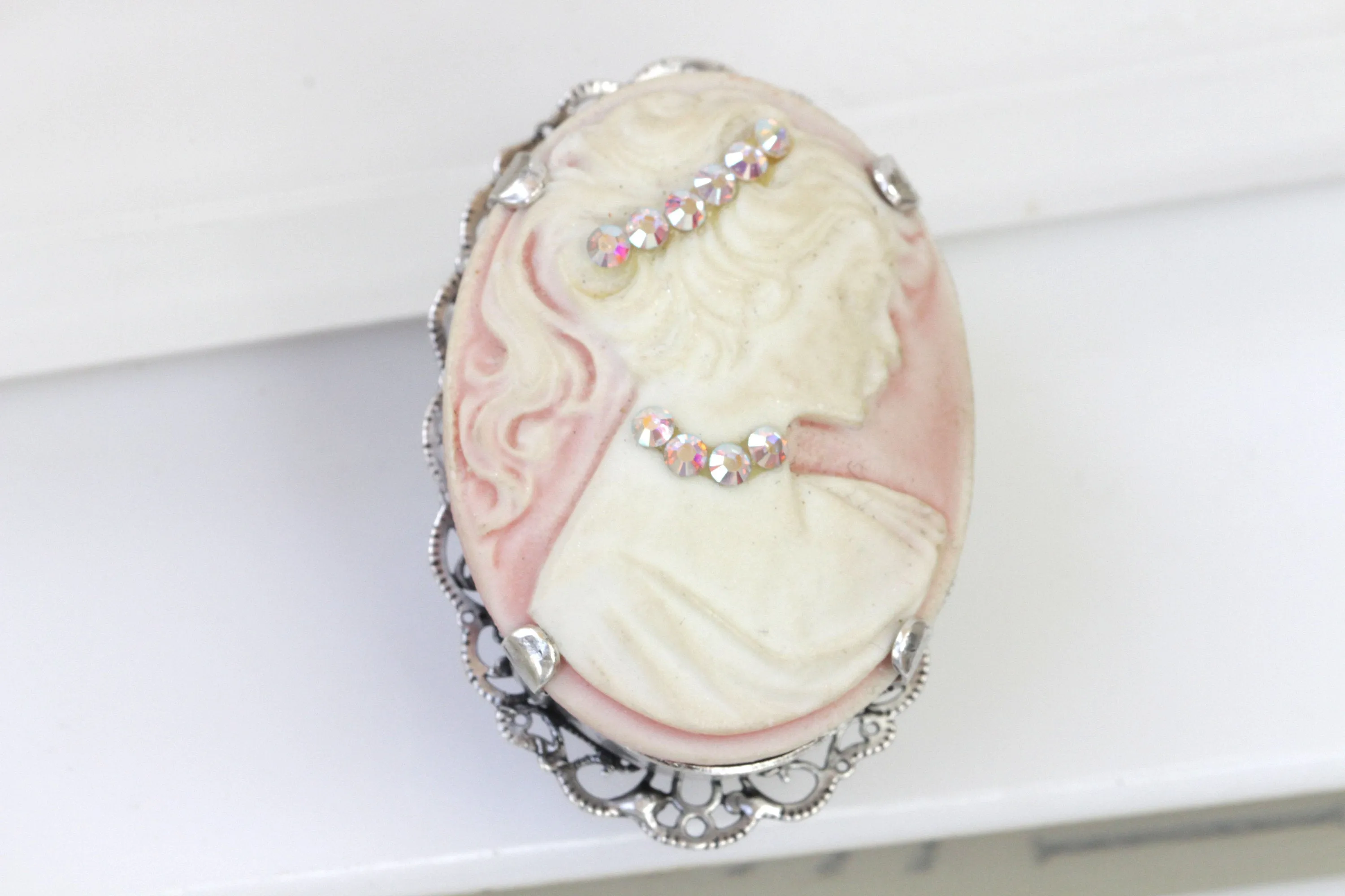 PINK CAMEO BROOCH