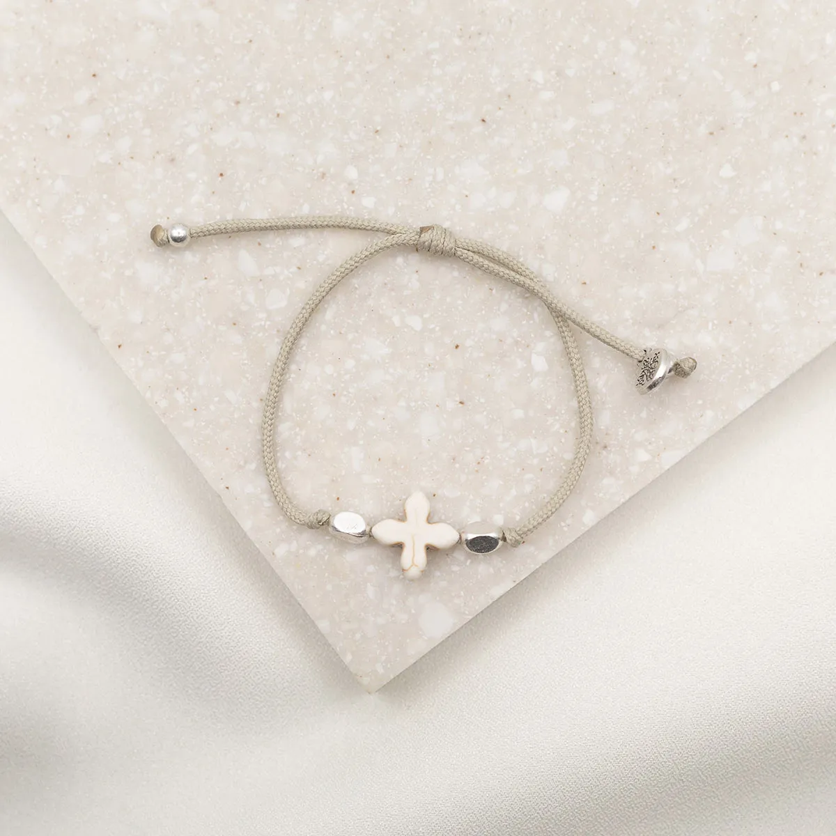 Simply Faith Cross Bracelet