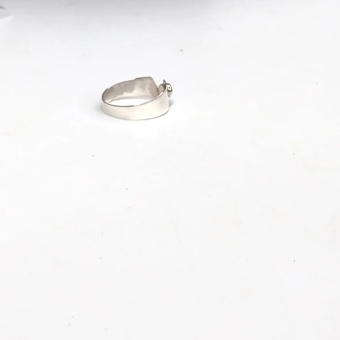 Sterling Silver Ring "Dainty Pearl"