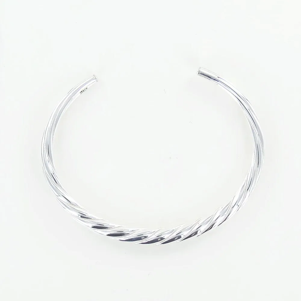 TWISTED TAPPERED CUFF